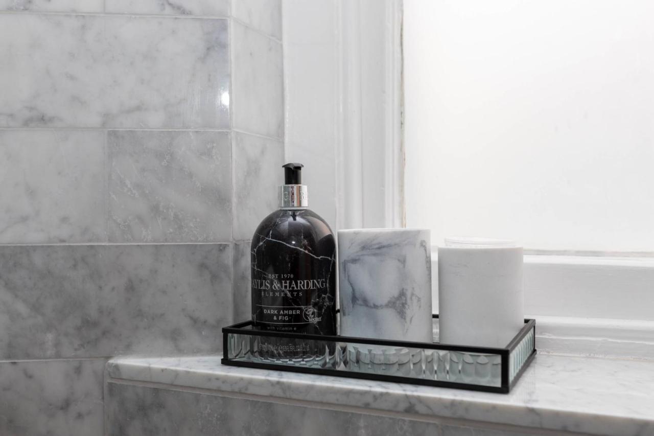 Stylish 2 Bedroom Apartment Near Oxford Street London Eksteriør billede